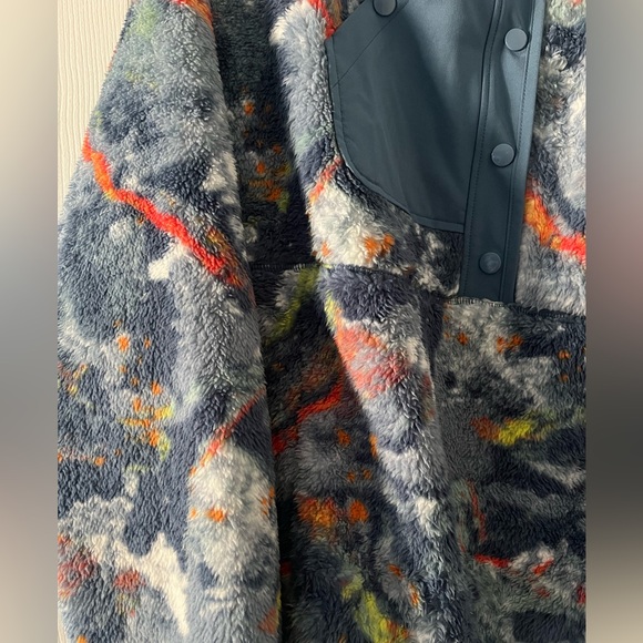 Lane Bryant “LIVI” Fleece 💙 Size 18/20 💙 NEW WITH TAGS - Picture 2 of 10